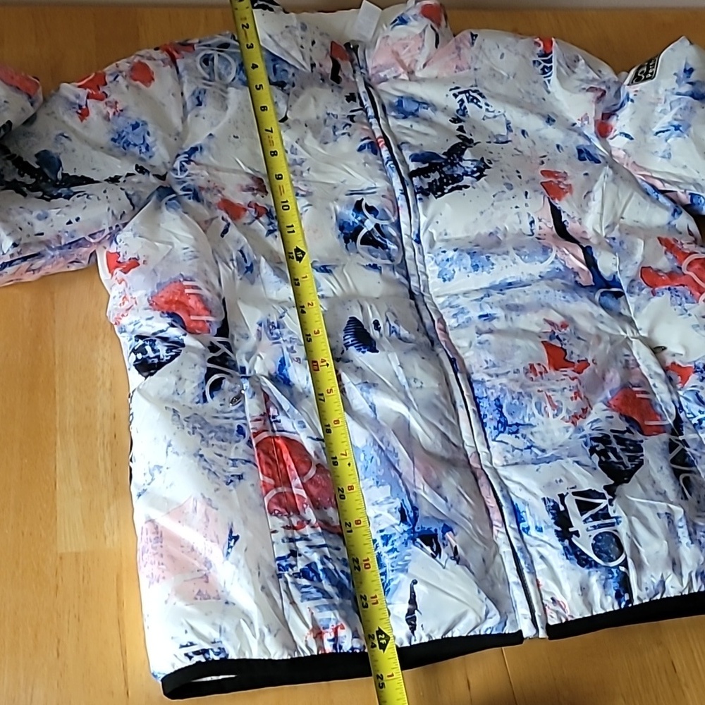 Calvin Klein Performance Reversible Puffer Jacket - Picture 12 of 13